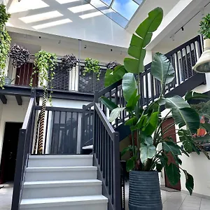 https://oma-residence.it-lombardy.com